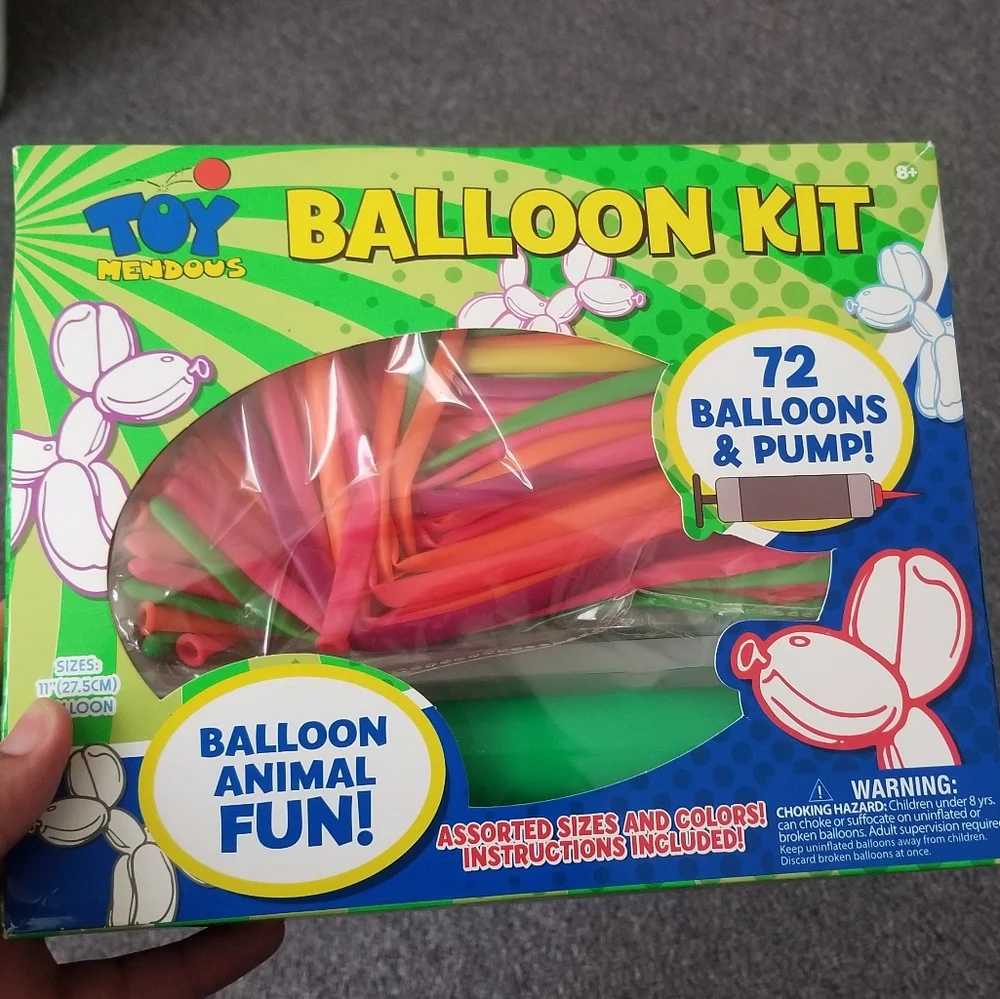Toymendous Blow up Animal Balloon Making Kit with 72 Balloons, Pump, & Booklet